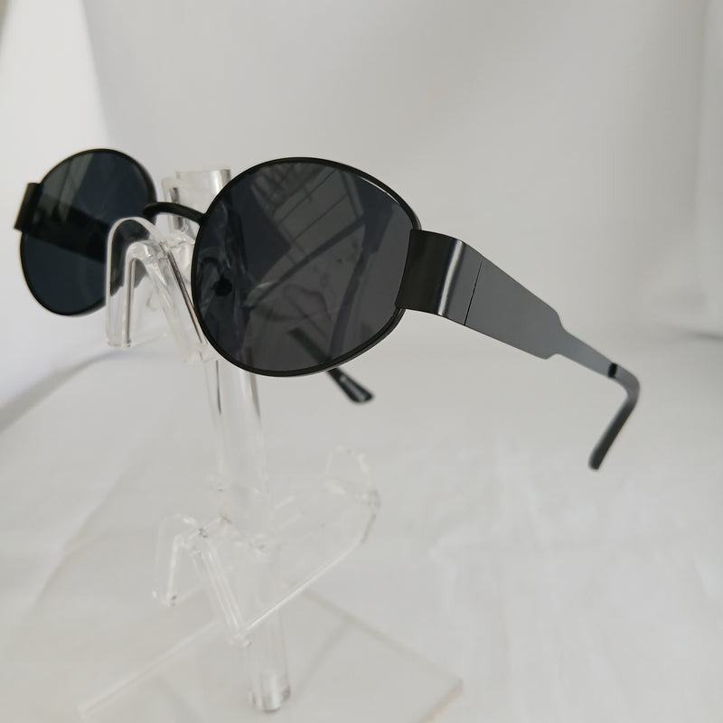 Black Vintage Metal Oval Frame Sunglasses - Rebel